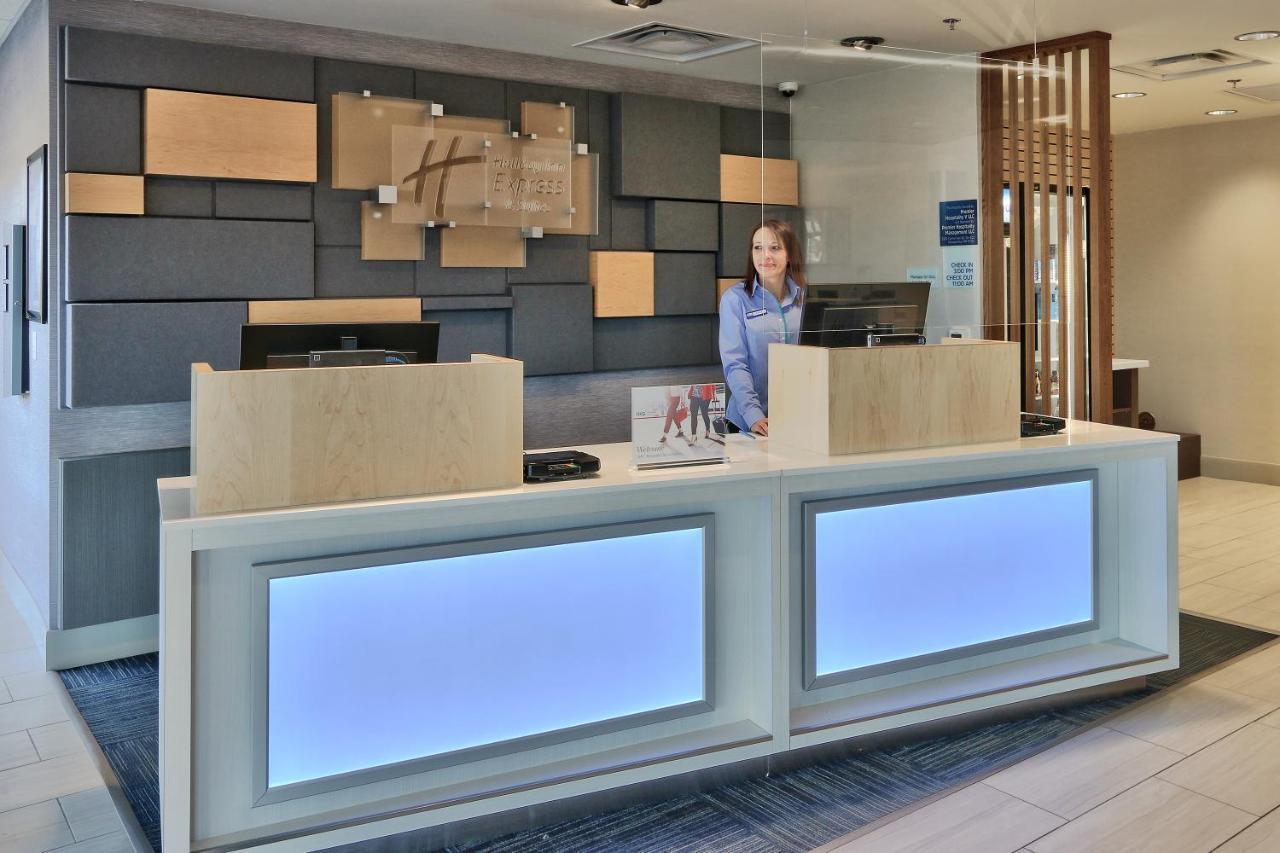 Holiday Inn Express & Suites - Albuquerque East By Ihg Exterior photo