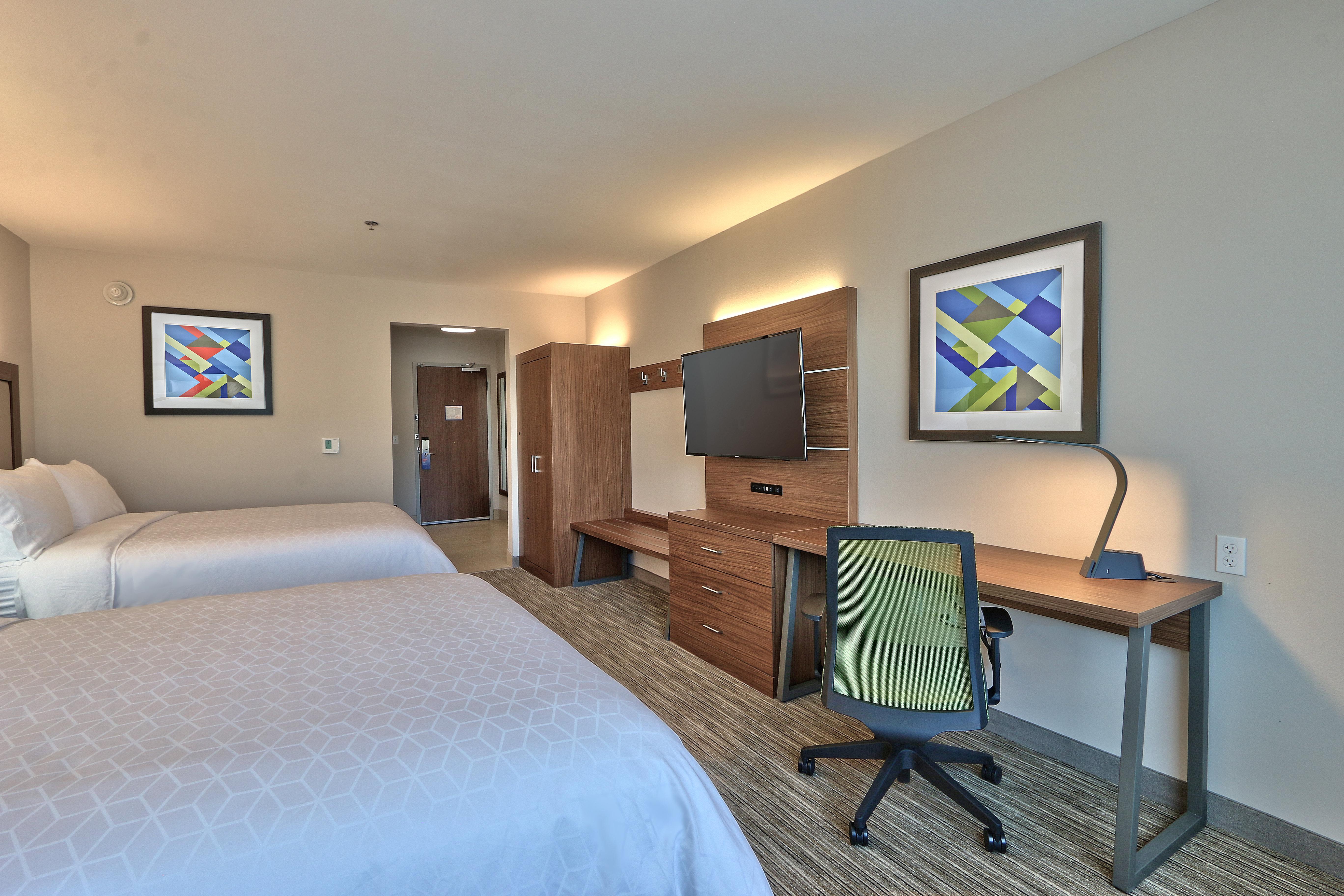 Holiday Inn Express & Suites - Albuquerque East By Ihg Exterior photo